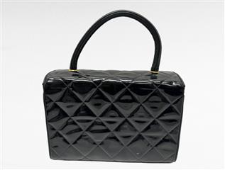 CHANEL Quilted Matelasse CC Logo Enamel Black Patent Leather Hand Bag